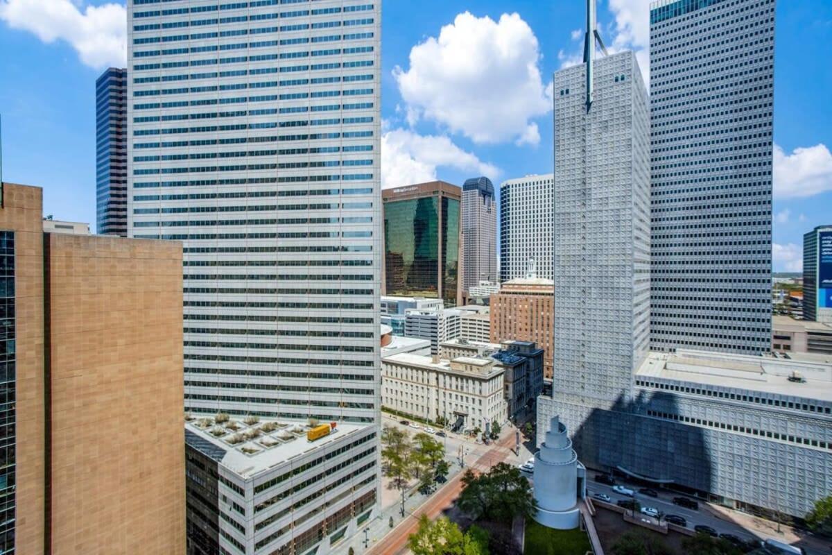26Th Fl Bold Cozysuites With Pool, Gym Dallas Eksteriør billede
